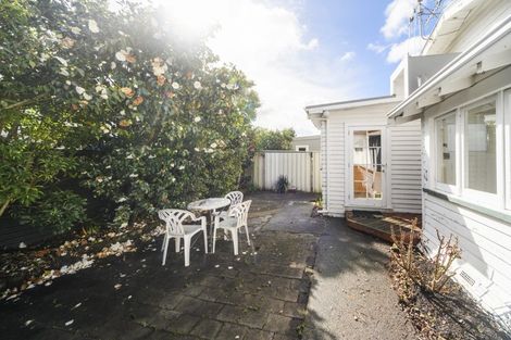 Photo of property in 11 Beresford Street, Takaro, Palmerston North, 4410