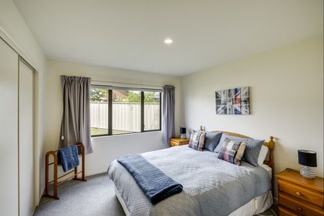 Photo of property in 8 Hanna Place, Havelock North, 4130