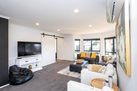 Photo of property in 20 Russell Robertson Drive, Havelock North, 4130