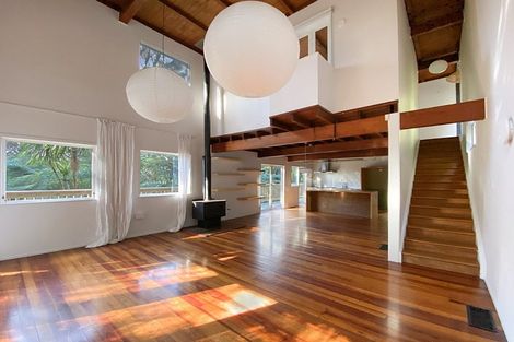 Photo of property in 221 Titirangi Road, Titirangi, Auckland, 0604