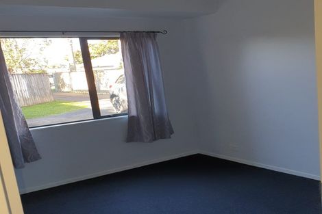 Photo of property in 12 O'sullivan Place, Waiuku, 2123