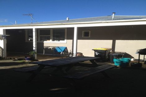 Photo of property in 2 Stanley Street, Berhampore, Wellington, 6023