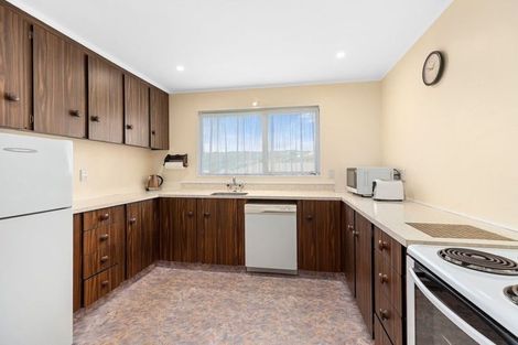 Photo of property in 7 Brasenose Place, Tawa, Wellington, 5028