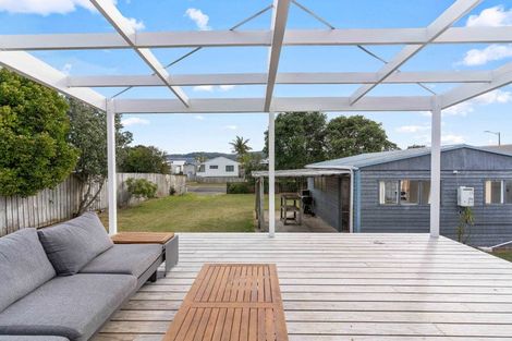 Photo of property in 124 Hampton Road, Whangamata, 3620
