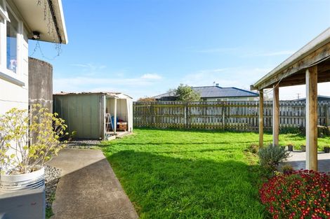 Photo of property in 33 Holland Crescent, Bulls, 4818