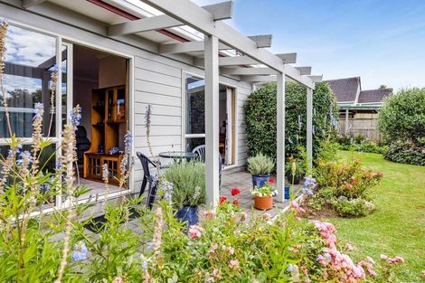 Photo of property in 9b Drake Street, Vogeltown, New Plymouth, 4310
