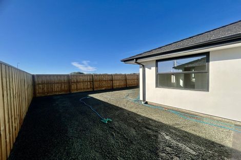 Photo of property in 6 Mehrtens Crescent, Woodend, 7691