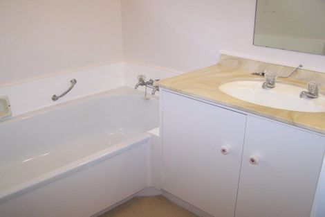 Photo of property in 6a Udys Road, Pakuranga, Auckland, 2010