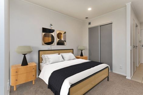 Photo of property in Luna Apartments, 3v/16 Burton Street, Grafton, Auckland, 1010