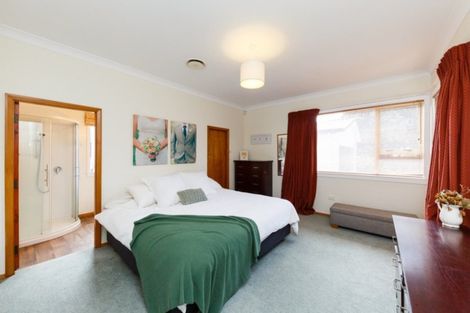 Photo of property in 100 Manawatu Street, Hokowhitu, Palmerston North, 4410