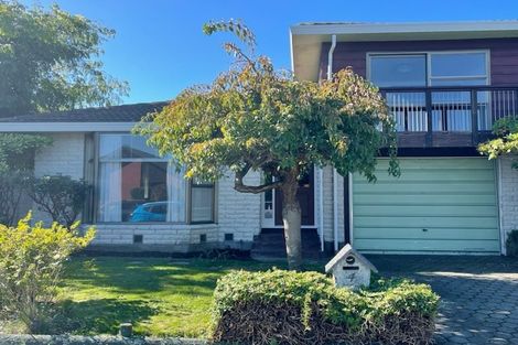 Photo of property in 2/4 Sayers Crescent, Ilam, Christchurch, 8041