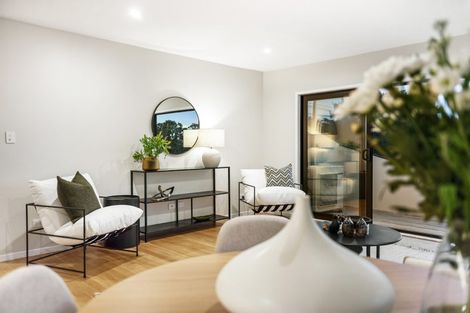 Photo of property in 5 Island Bay Road, Beach Haven, Auckland, 0626