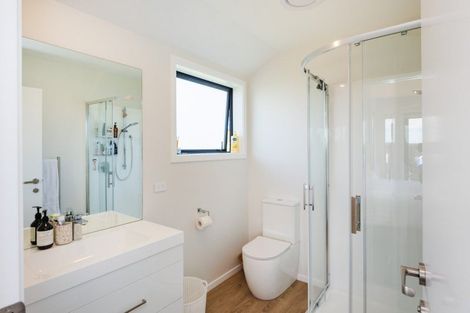 Photo of property in 50 Atlantic Drive, Fitzherbert, Palmerston North, 4410