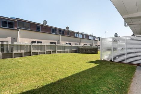 Photo of property in 40c Maunganui Road, Mount Maunganui, 3116