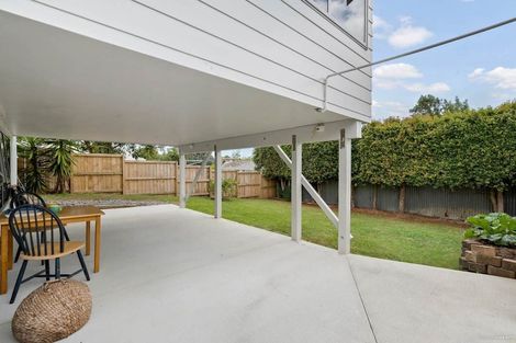 Photo of property in 57 Archmillen Avenue, Pakuranga Heights, Auckland, 2010