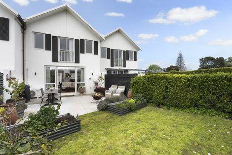 Photo of property in 24 Tanners Road, Mangere Bridge, Auckland, 2022