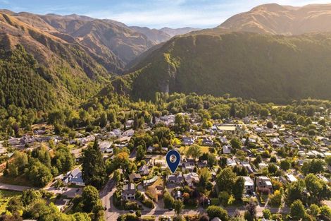 Photo of property in 3 Stafford Street, Arrowtown, 9302