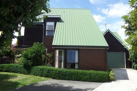 Photo of property in 1/35 Solway Avenue, Ilam, Christchurch, 8041