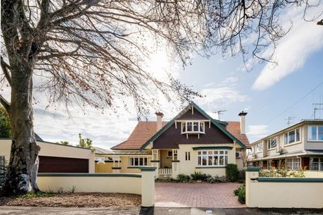 Photo of property in 5 Te Aroha Street, Hamilton East, Hamilton, 3216