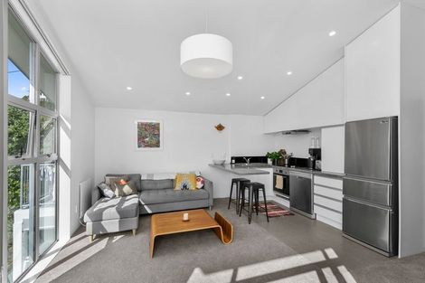 Photo of property in 8 Norna Crescent, Kelburn, Wellington, 6012