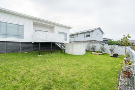 Photo of property in 15 Weka Street, Mangawhai, 0505