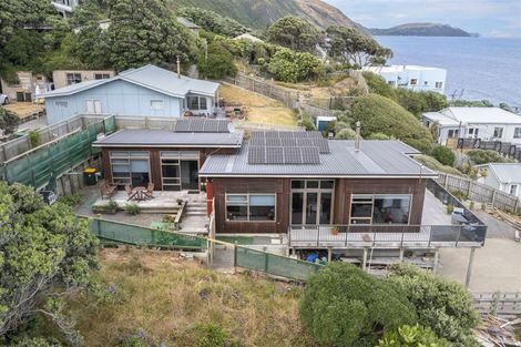 Photo of property in 24 The Parade, Paekakariki, 5034