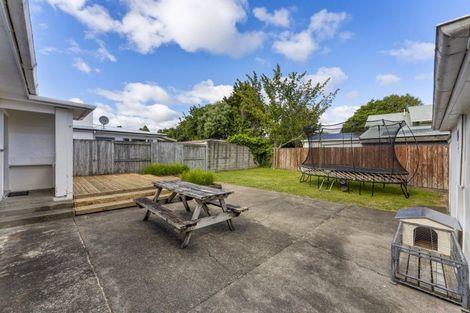 Photo of property in 4 Burfield Place, Awapuni, Palmerston North, 4412
