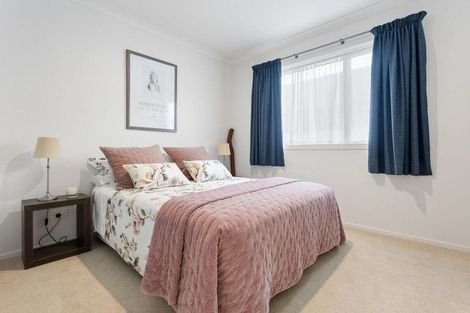 Photo of property in 22 Ruge Court, Cambridge, 3434