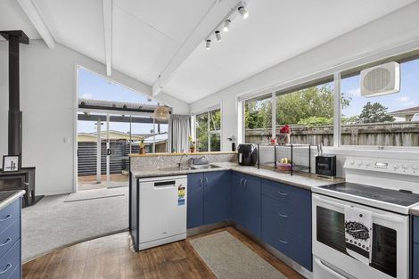 Photo of property in 8 Evelyn Place, Welbourn, New Plymouth, 4310