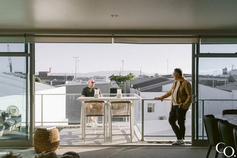 Photo of property in Palm Cove Apartments, 201/6 Tawa Street, Mount Maunganui, 3116