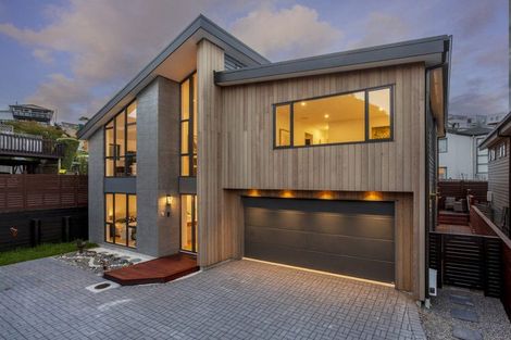 Photo of property in 3b Serrata Place, Browns Bay, Auckland, 0630