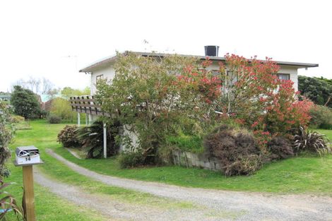Photo of property in 14 Ruru Road, Otaihanga, Paraparaumu, 5036