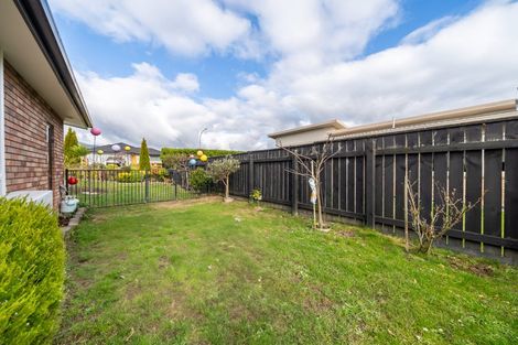 Photo of property in 7 Diamond Grove, Brown Owl, Upper Hutt, 5018