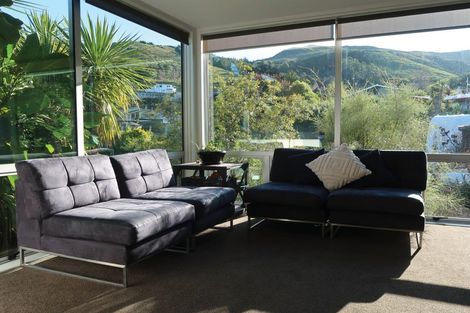 Photo of property in 25a Bayview Place, Cass Bay, Lyttelton, 8082
