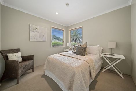 Photo of property in 42a Lisa Rise, Half Moon Bay, Auckland, 2012