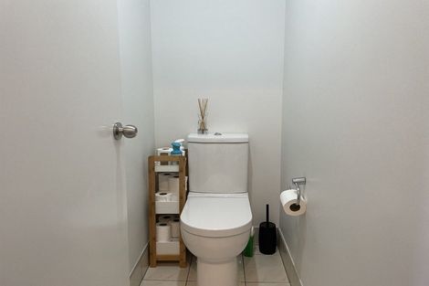 Photo of property in 2c/7-11 Bute Road, Browns Bay, Auckland, 0630