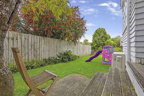 Photo of property in 182 Beach Haven Road, Beach Haven, Auckland, 0626