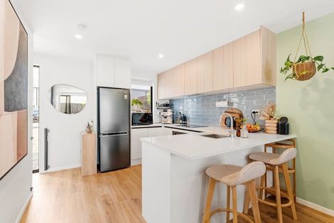 Photo of property in 28 Hinonga Loop, Silverdale, 0932