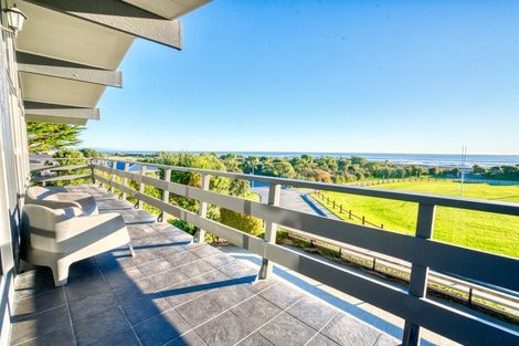 Photo of property in 25 Domain Terrace, Karoro, Greymouth, 7805