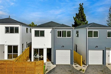 Photo of property in 240a Whitney Street, Blockhouse Bay, Auckland, 0600