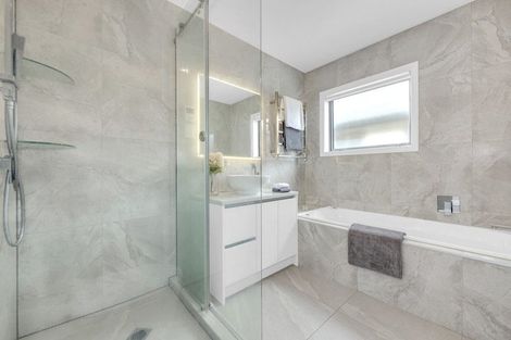 Photo of property in 5 Puoro Street, Flat Bush, Auckland, 2019