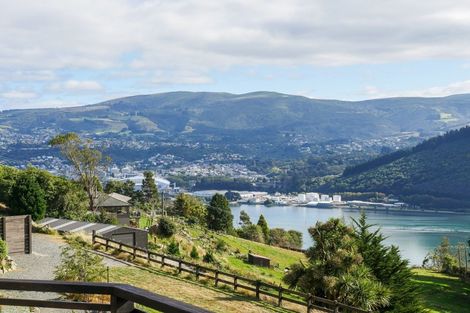 Photo of property in 297 Highcliff Road, Highcliff, Dunedin, 9013