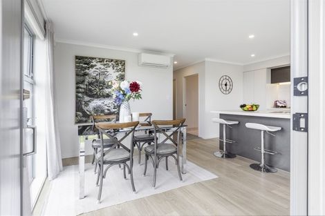 Photo of property in 81 West Hoe Road, Orewa, 0931