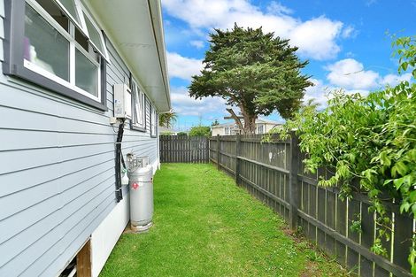 Photo of property in 53b Springs Road, Parakai, 0830