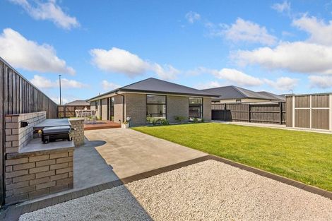 Photo of property in 5 Cousins Street, Woodend, 7691