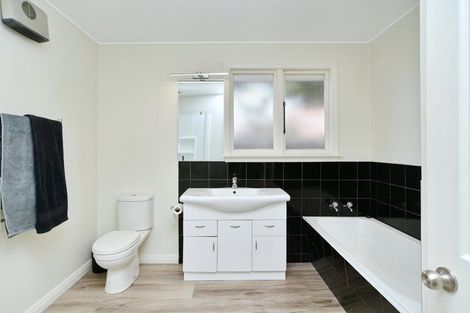 Photo of property in 26 Hadlow Place, Burnside, Christchurch, 8041