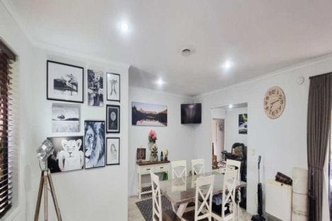 Photo of property in 20 Hoyte Place, Pukehangi, Rotorua, 3015