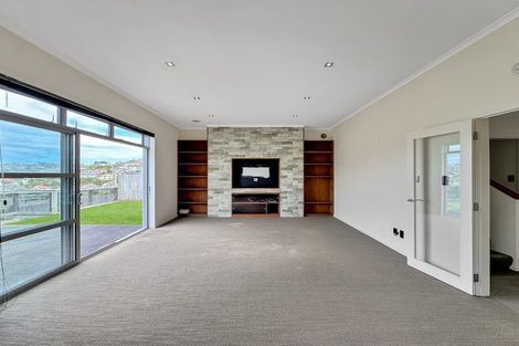 Photo of property in 74 Amesbury Drive, Churton Park, Wellington, 6037
