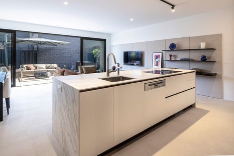 Photo of property in 8 Rhodes Street, Merivale, Christchurch, 8014