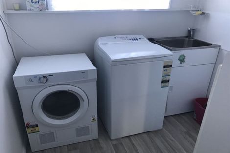 Photo of property in 10 Flagstaff Street, Foxton Beach, Foxton, 4815